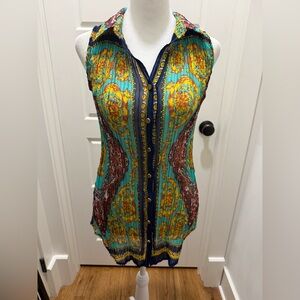 Alberto Malaki. Sleeveless Accordion Collared Button Down Blouse. Size Small.